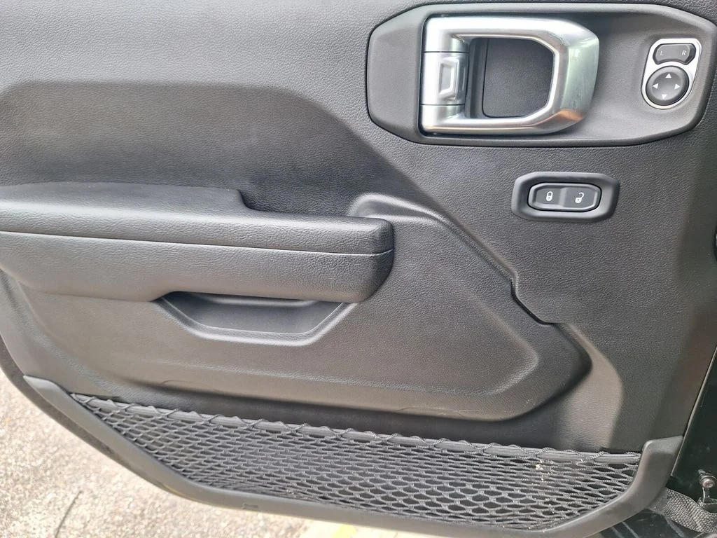 Used 2024 Black Jeep Sport S 4xe image 19