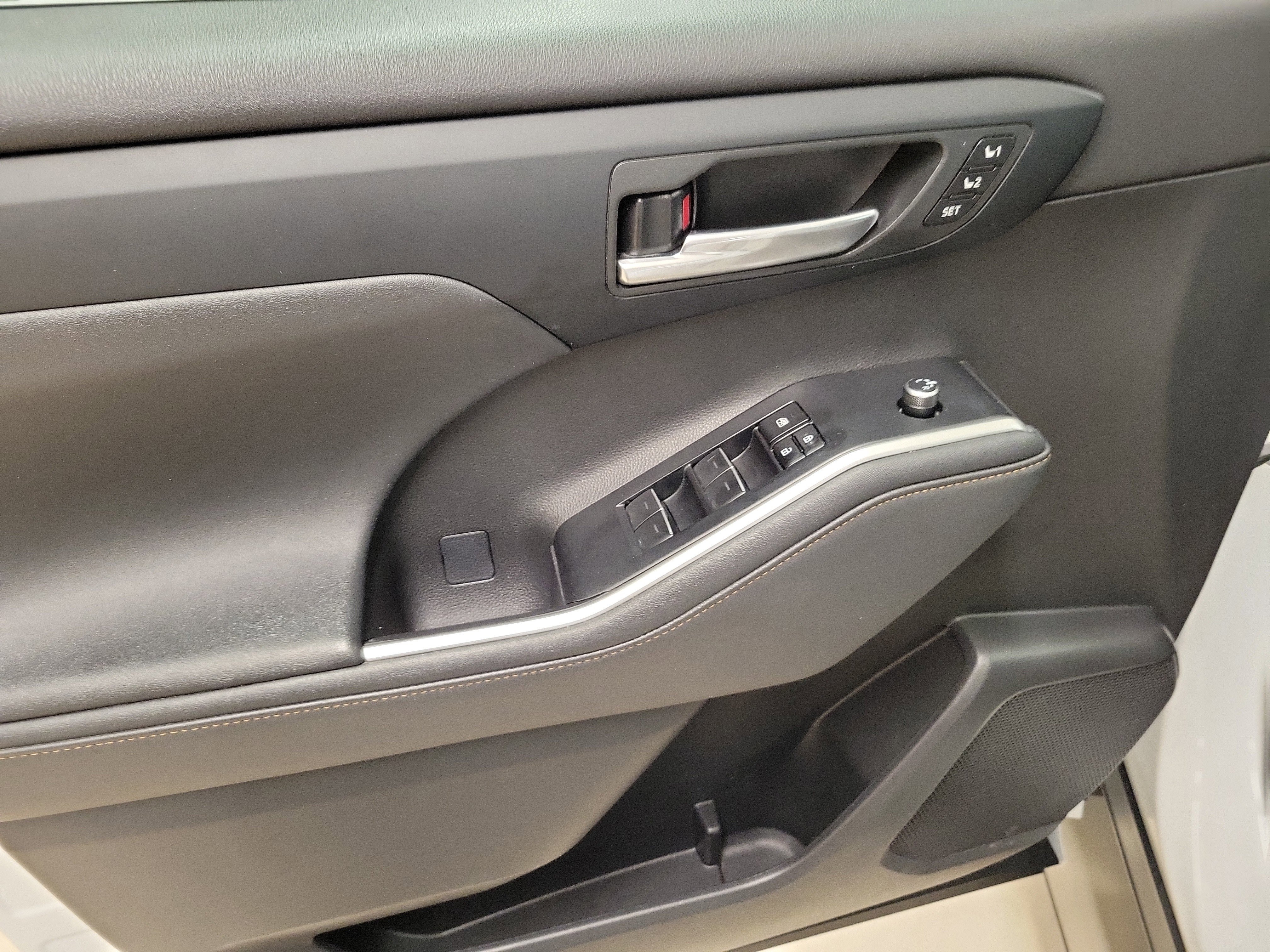 Used 2023 Pearl Toyota Hybrid Bronze Edition image 23