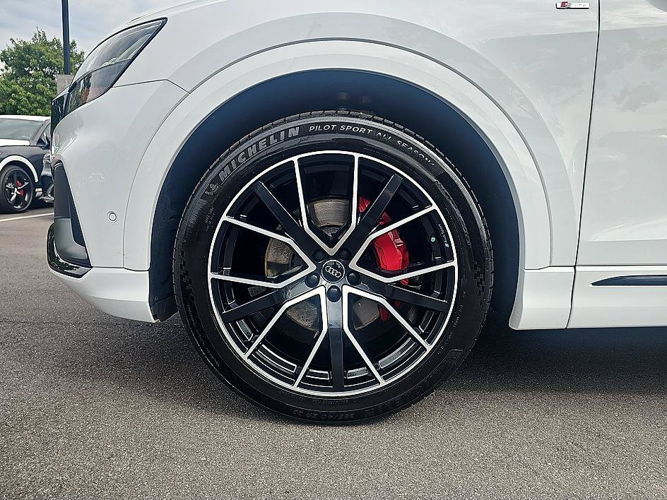Used 2019 Glacier White Audi Prestige image 9