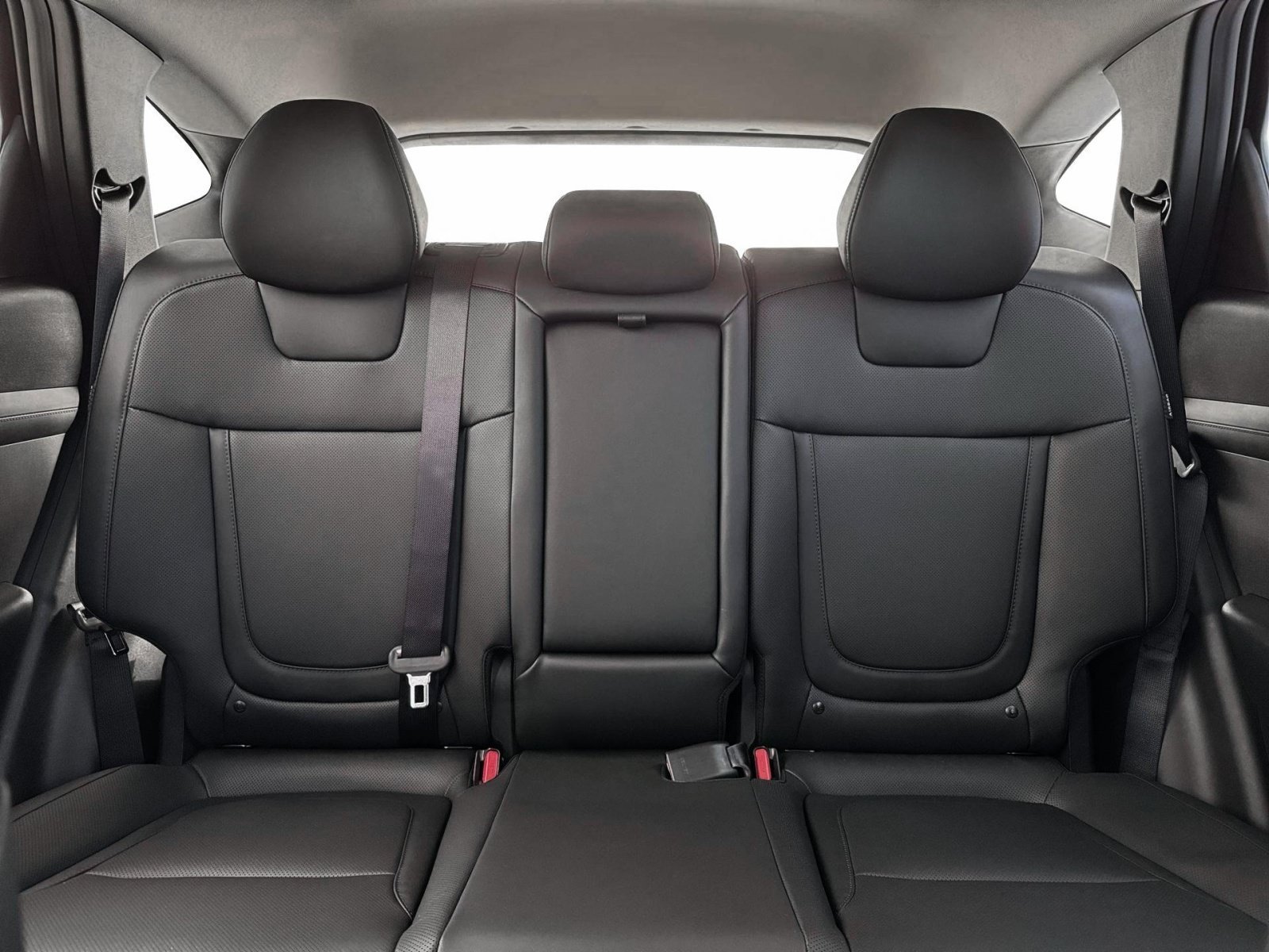 New 2026 Shimmering Silver Hyundai SEL Convenience image 16