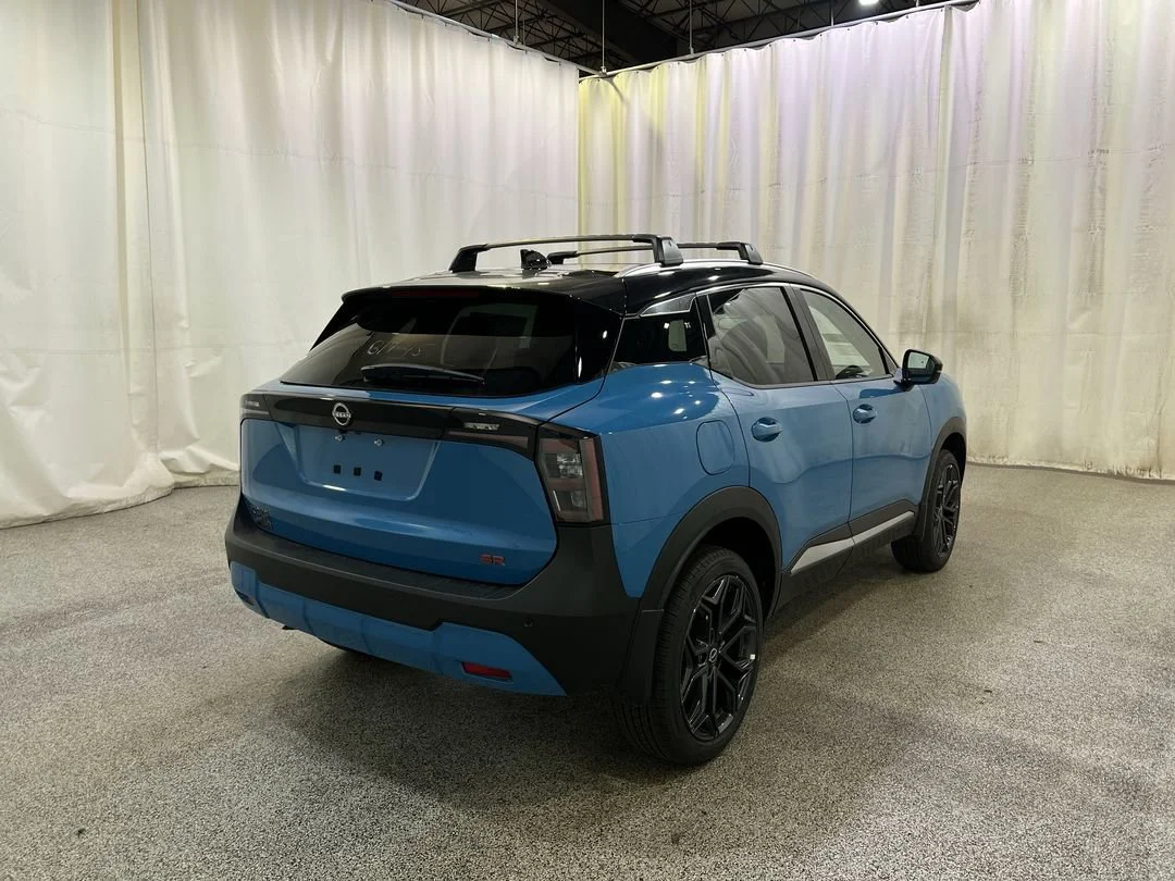 New 2026 Arctic Ice Blue Metallic / Super Black Two-tone Nissan SR image 8