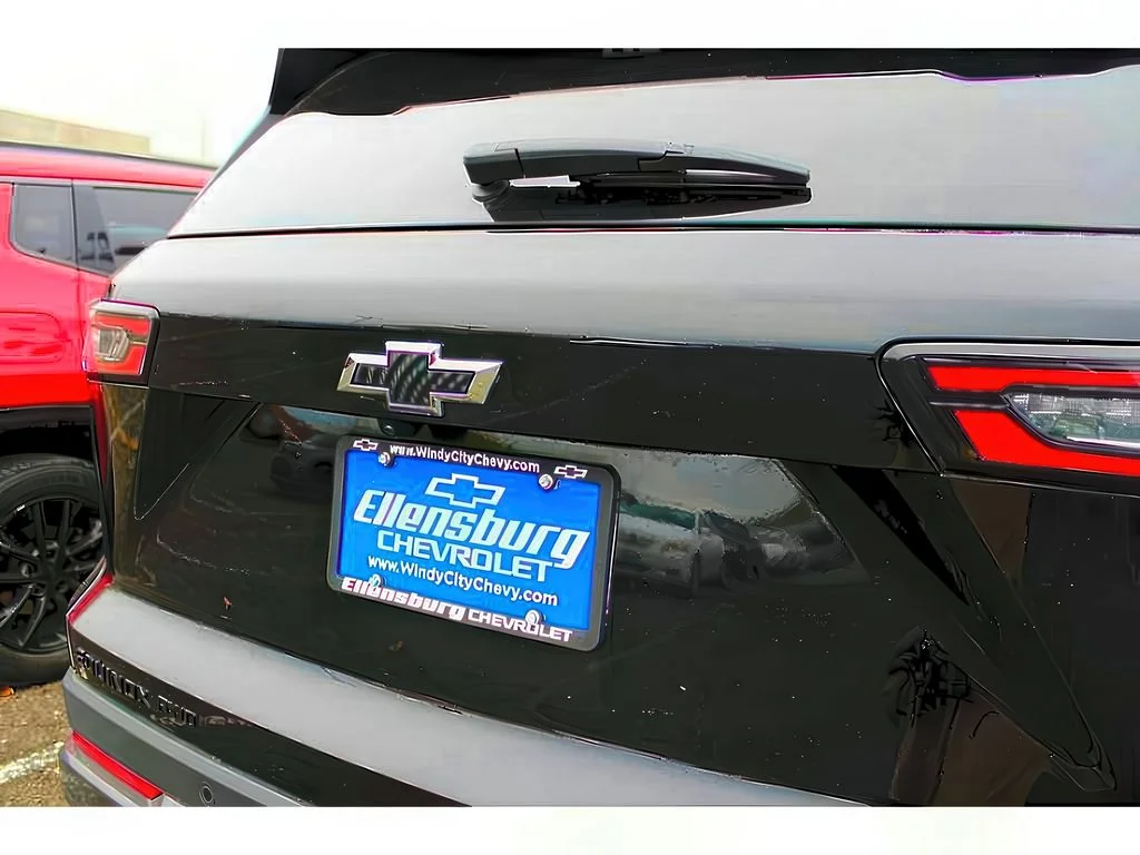 2025 Chevrolet Equinox ACTIV - Photo 11