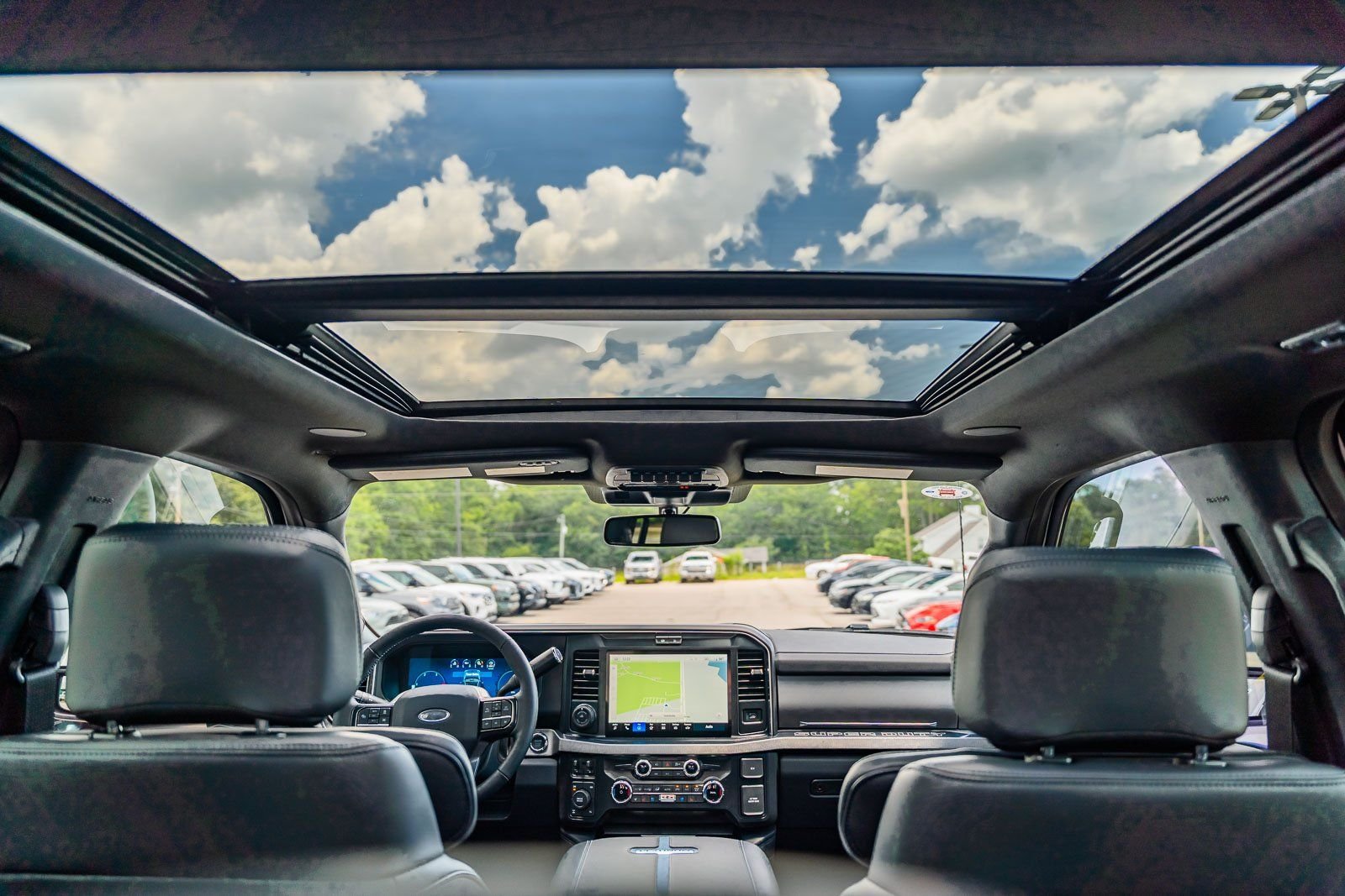 2025 Ford F-350 Super Duty Platinum - Photo 20