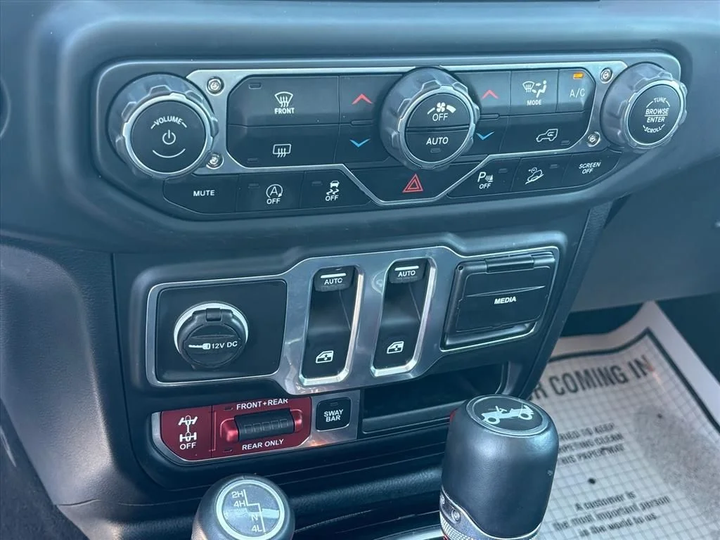 Used 2018 Black Jeep Rubicon image 18