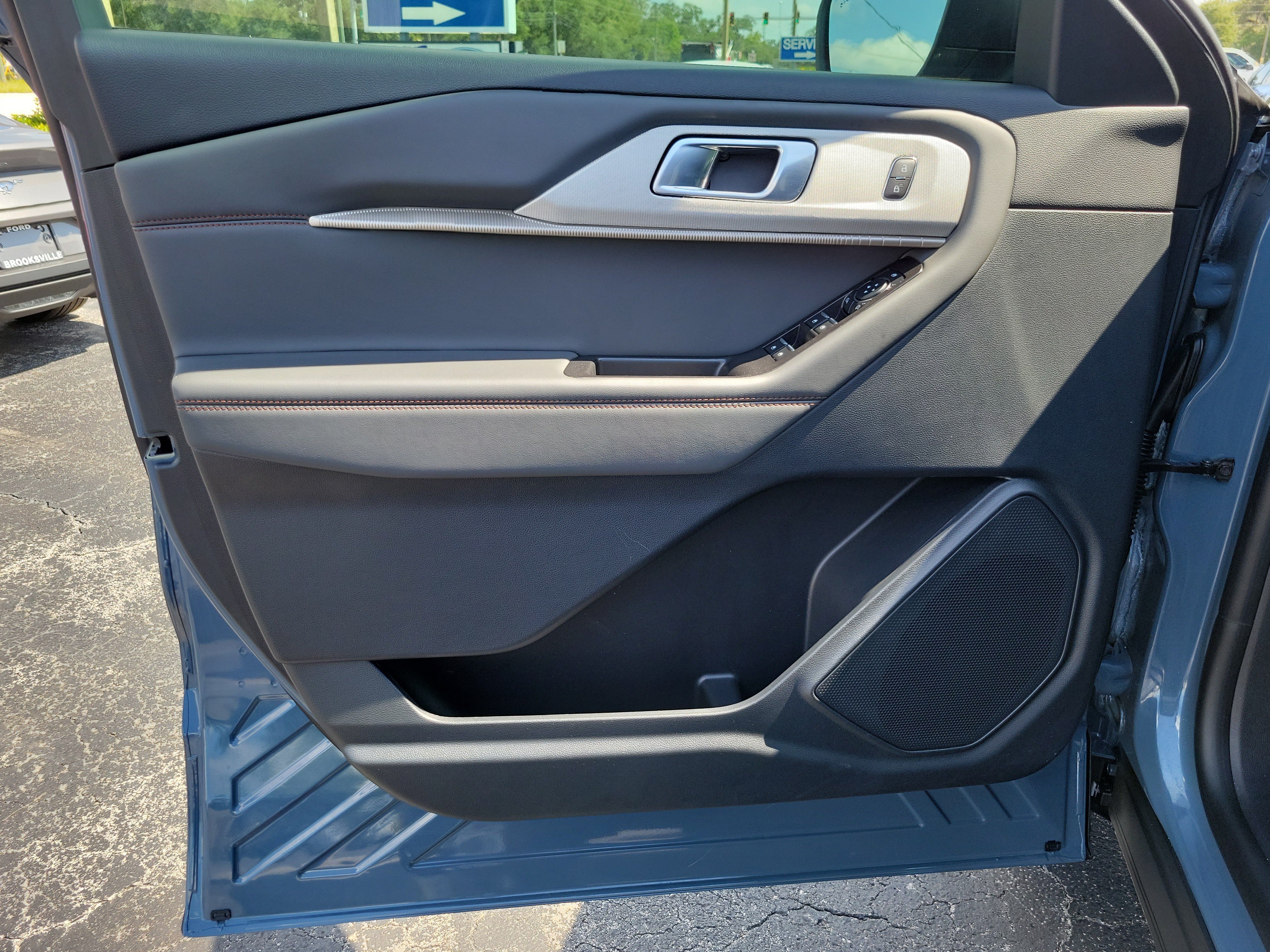 Used 2026 Vapor Blue Metallic Ford Active image 15