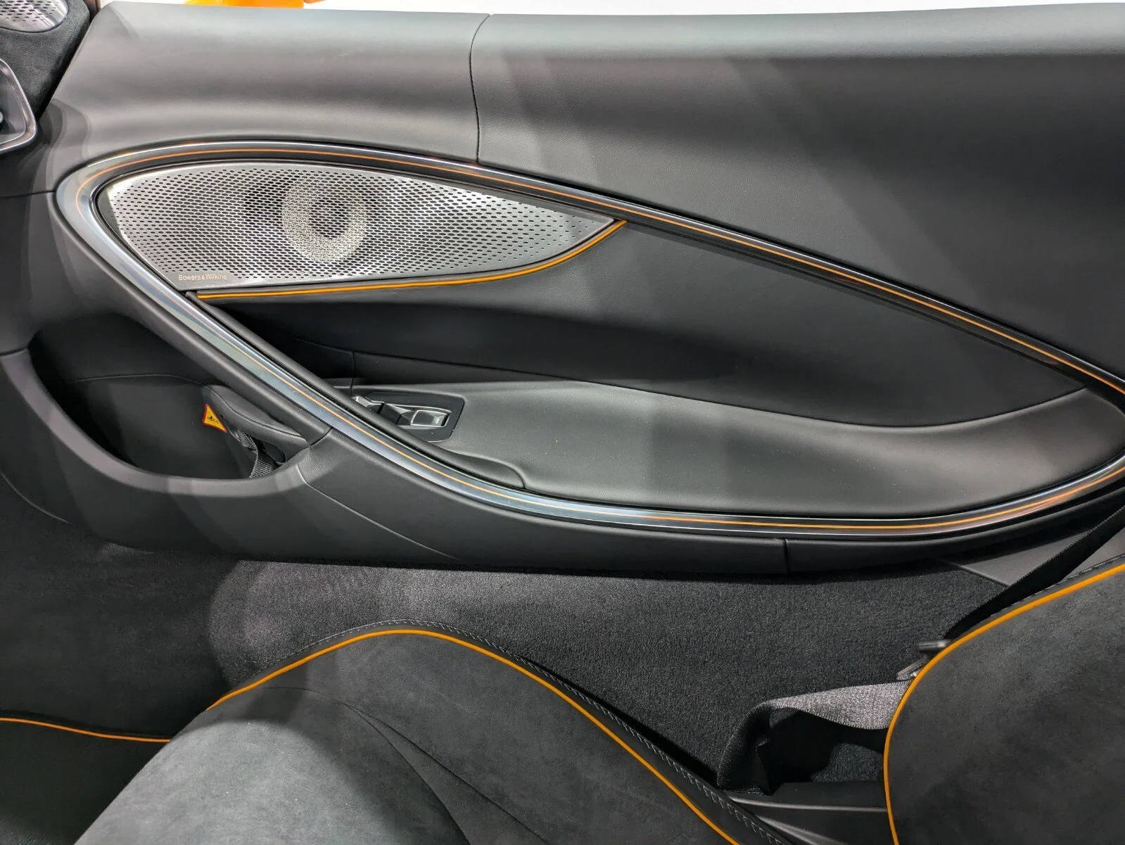 2025 McLaren Artura Vision - Photo 9