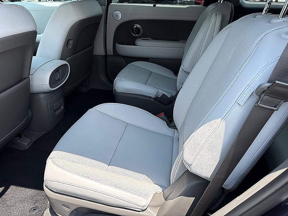 New 2026 Classy Blue Pearl Hyundai Limited image 23