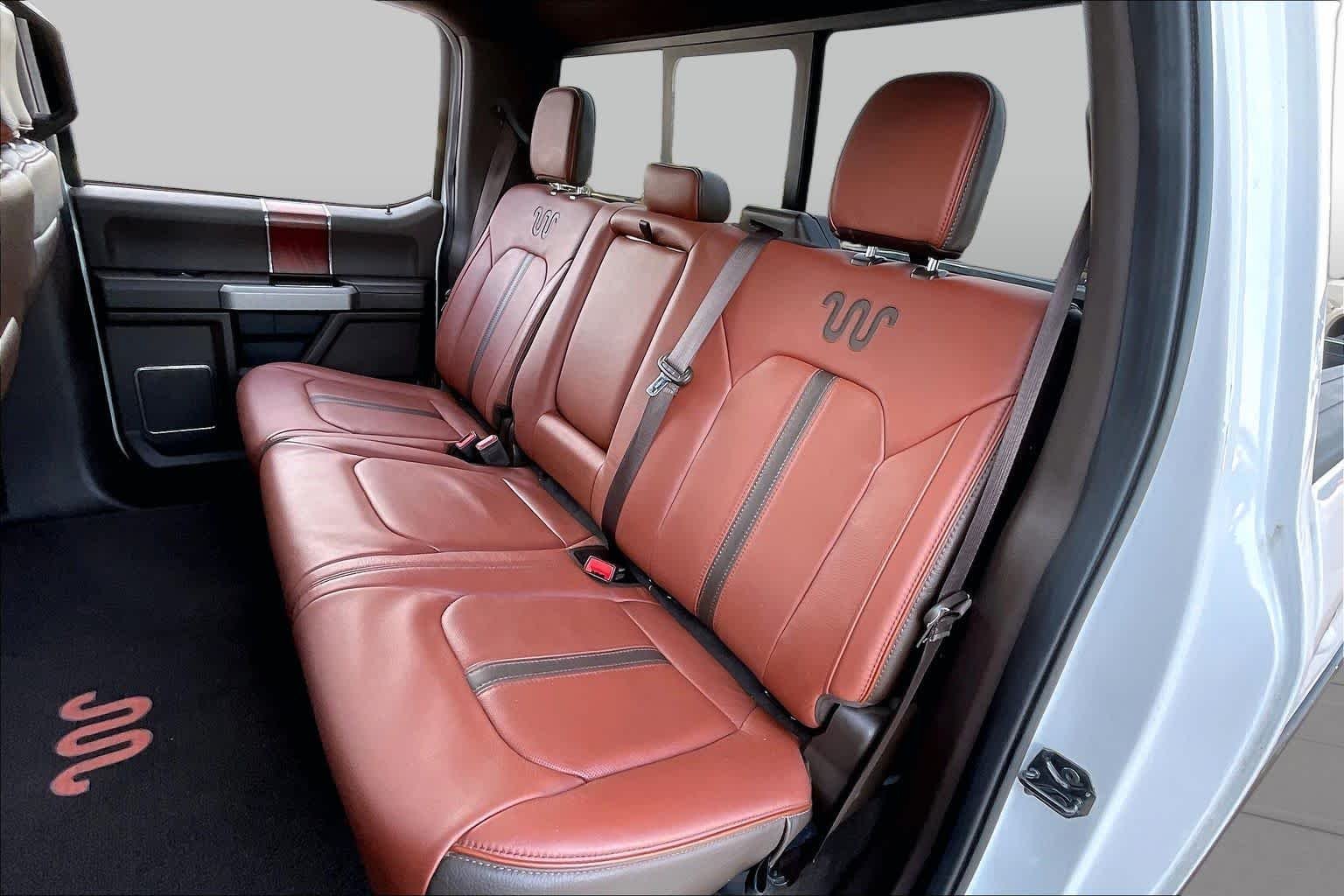 Used 2020 Oxford White/Stone Gray Ford King Ranch image 19