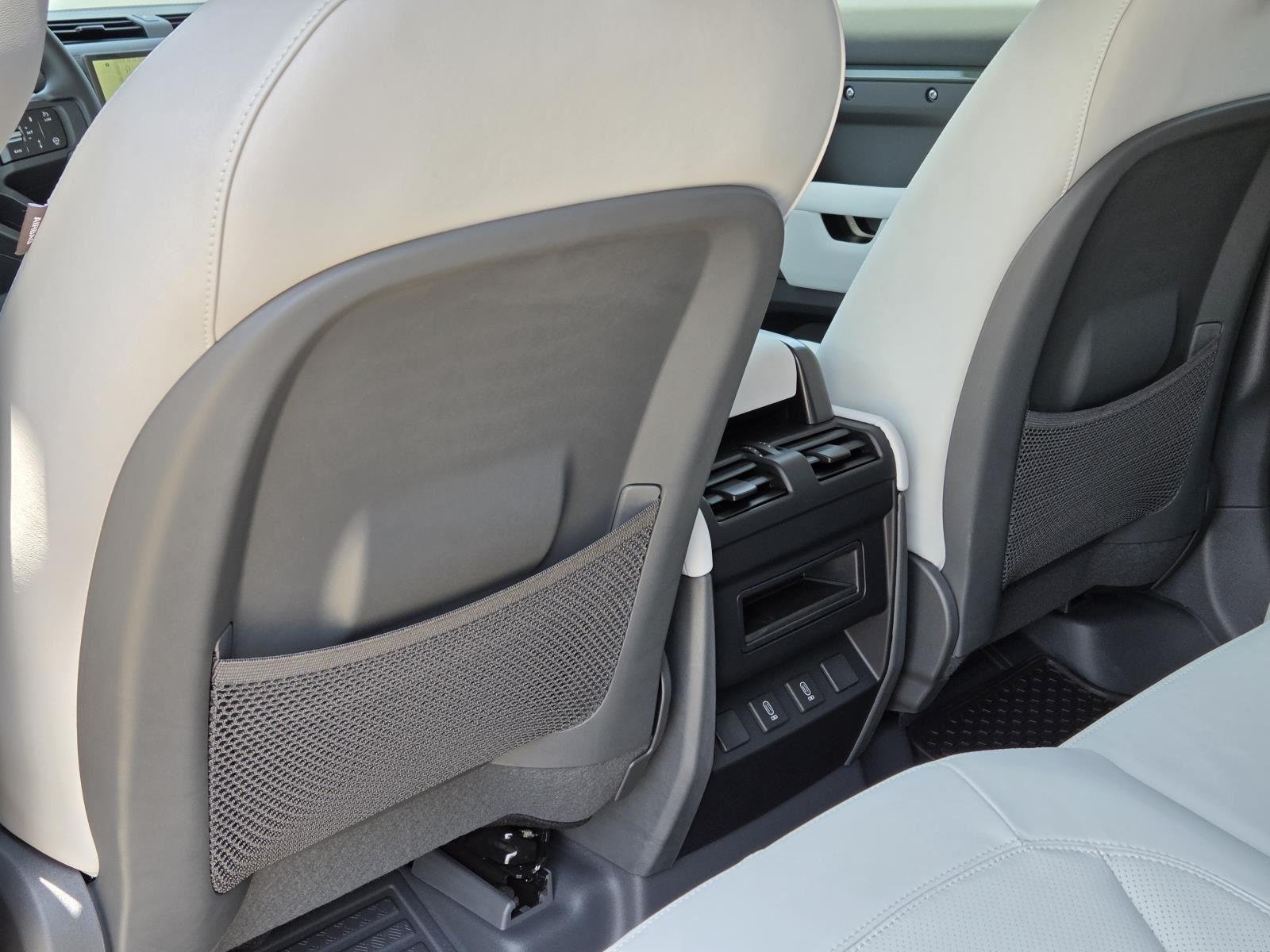 New 2026 Keswick Green LAND ROVER  image 38