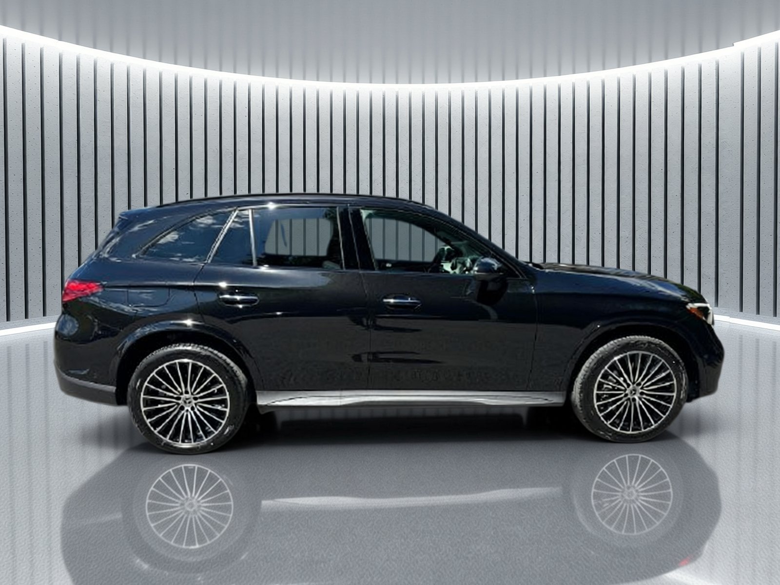 New 2026 Obsidian Black Metallic Mercedes-Benz GLC 300 image 6