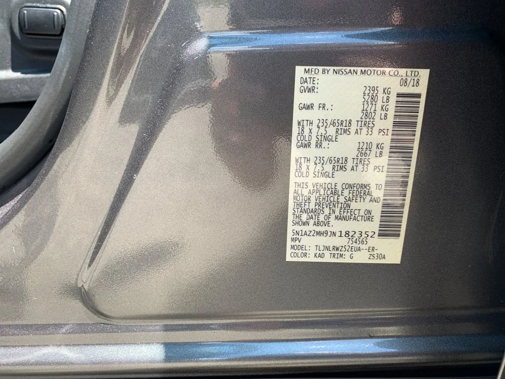 Used 2018 Gray Nissan SL image 33