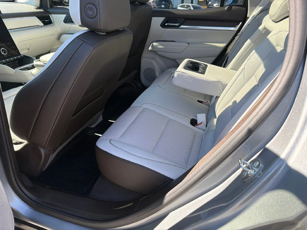 Used 2026 Silver GMC Denali image 21