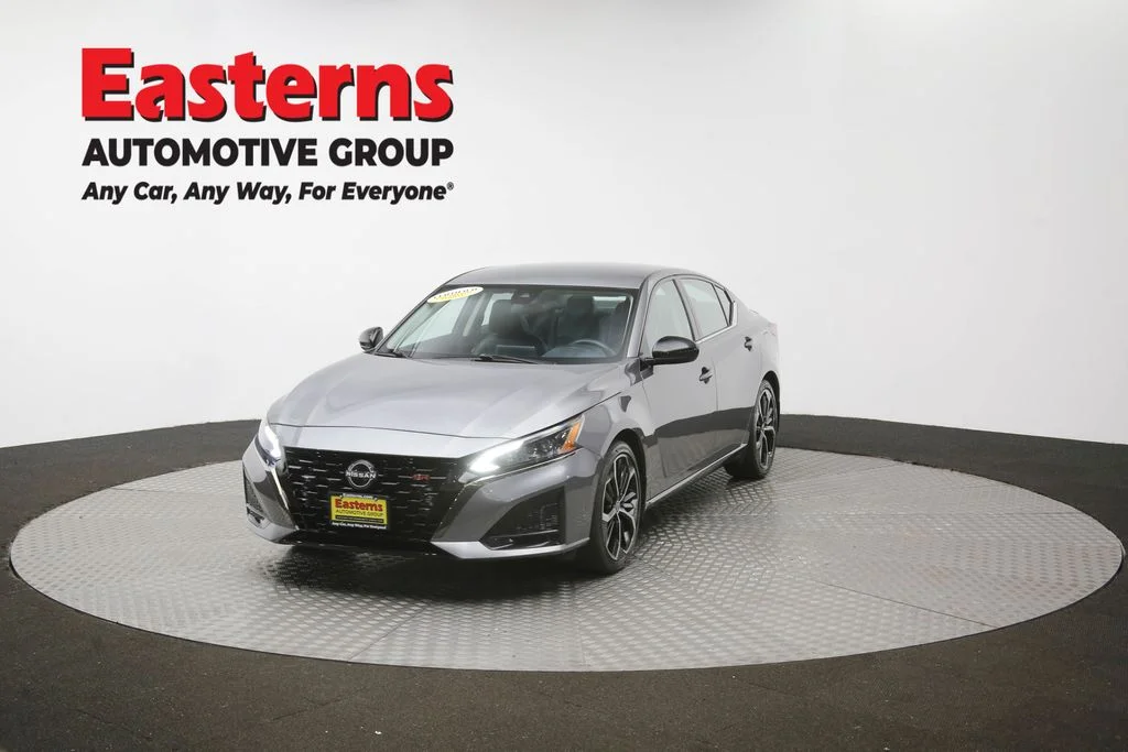 Used 2023 Gray Nissan 2.5 SR image 53