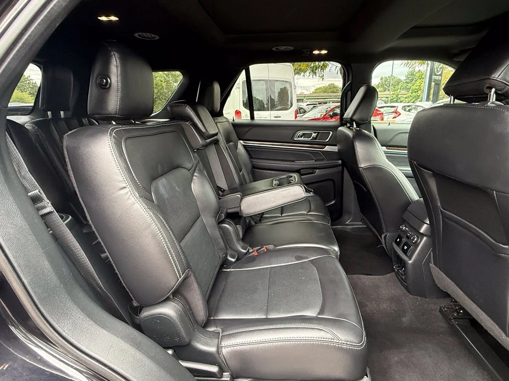 Used 2019 Agate Black Metallic Ford Limited image 29