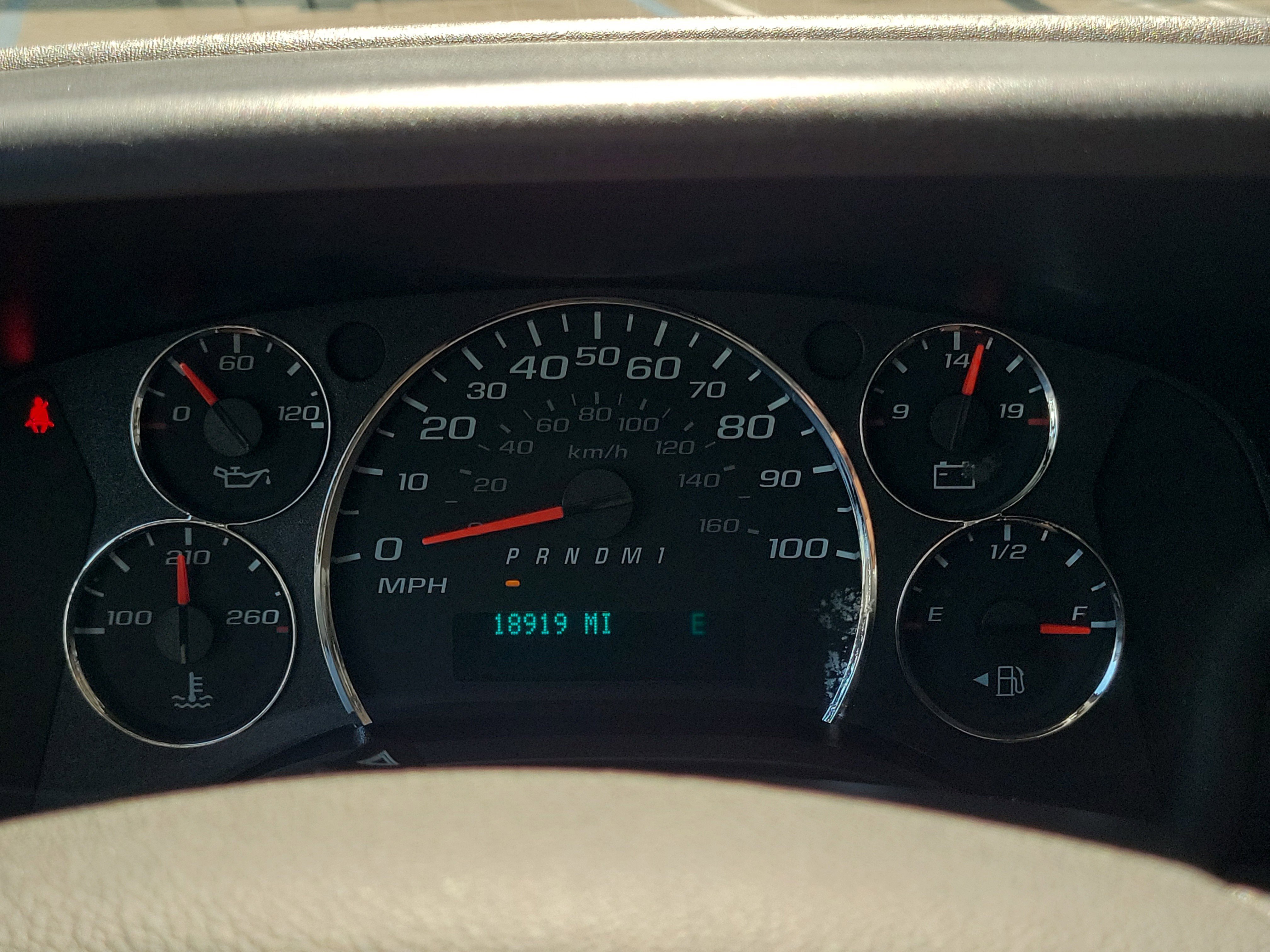 Used 2025 White Chevrolet Work Van image 18