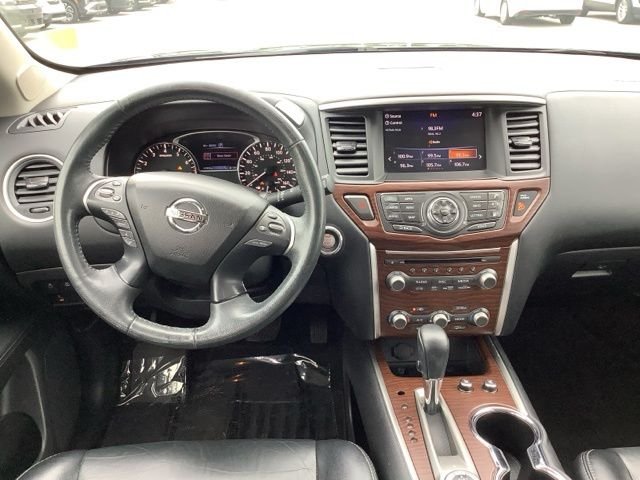 Used 2018 Midnight Pine Nissan Platinum image 11