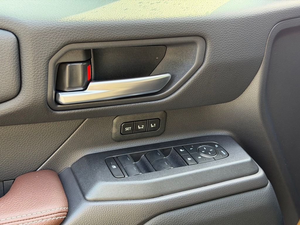 Used 2025 Gray Toyota Base image 18
