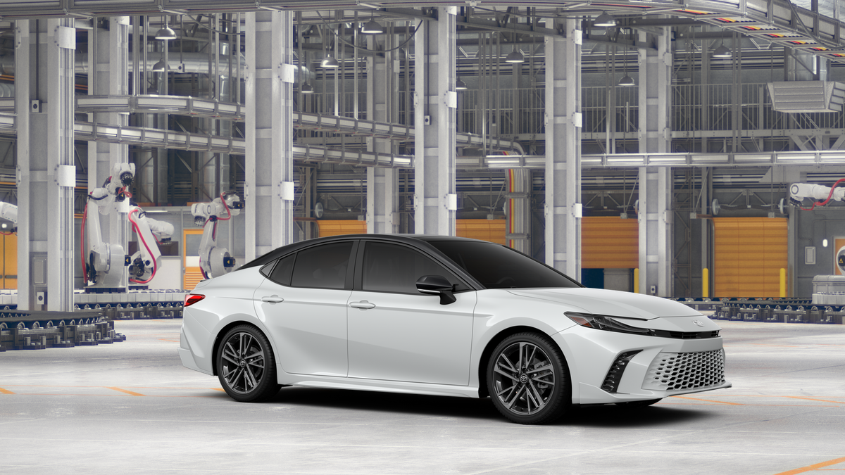 New 2026 Wind Chill Pearl with Midnight Black Metallic roof Toyota XSE image 14
