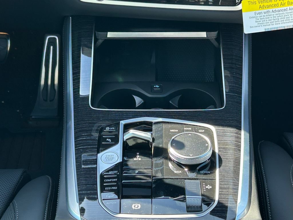 New 2026 Black Sapphire Metallic BMW xDrive40i image 27