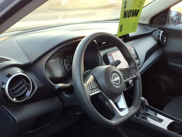 Used 2024 Gray Nissan SV image 24
