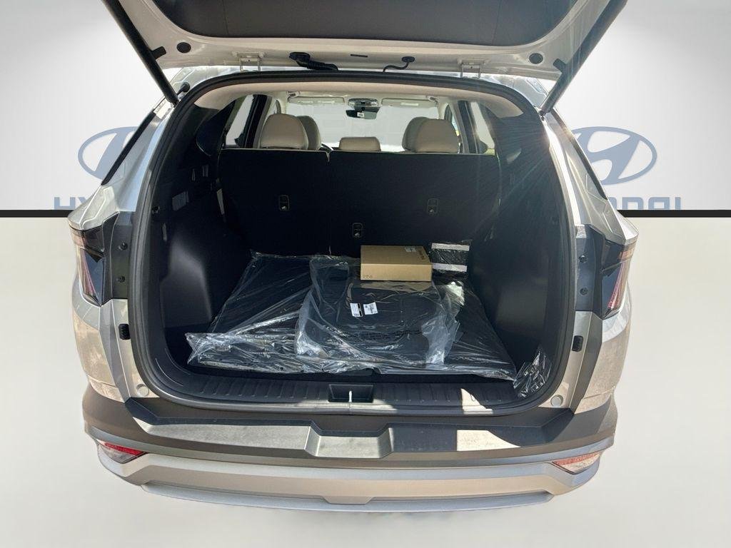 New 2026 Shimmering Silver Hyundai SEL Premium FWD image 19