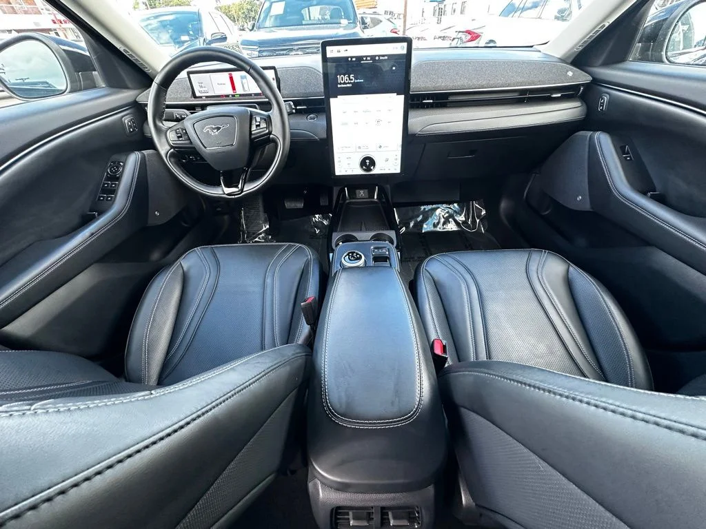 Used 2024 Black Ford Premium image 25