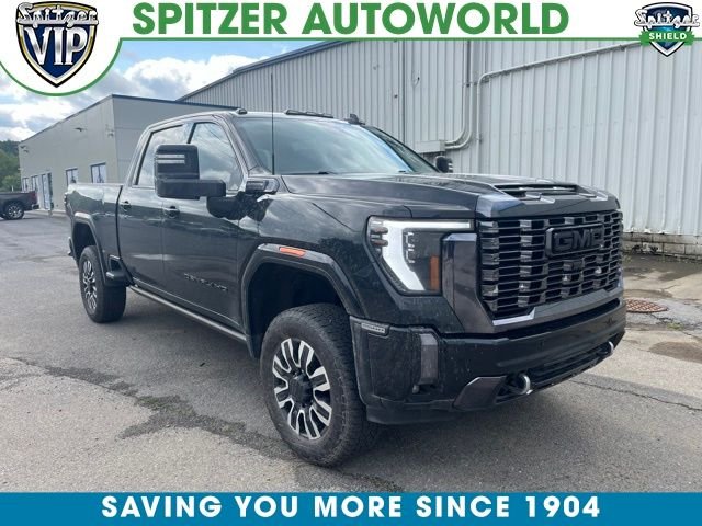 Used 2024  GMC Denali Ultimate image 1