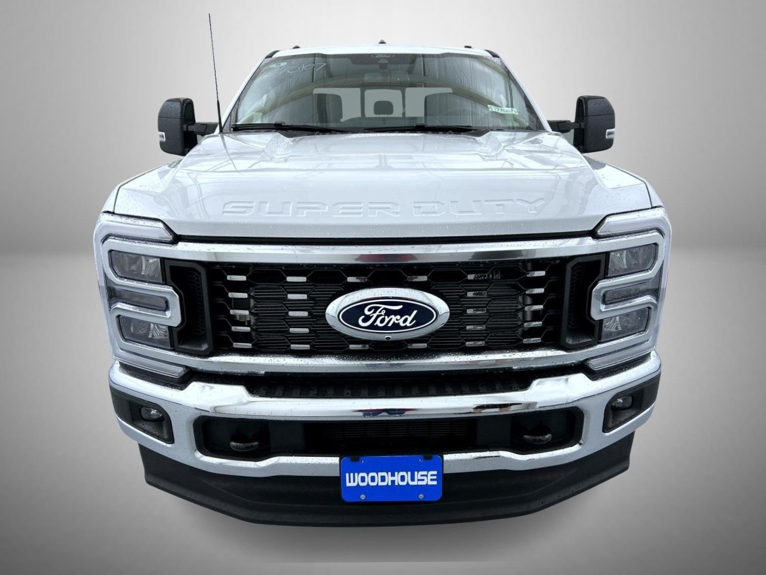 New 2027 Oxford White Ford Lariat image 2