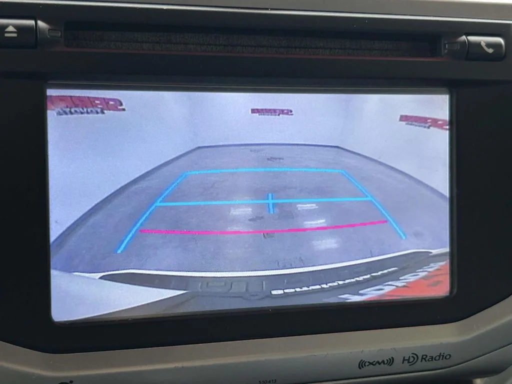 Used 2019 White Toyota SR5 image 27