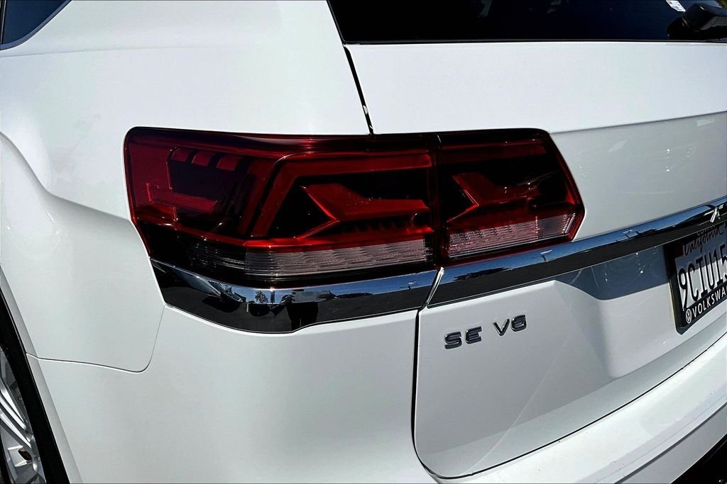 2022 Volkswagen Atlas SE w/Tech - Photo 23