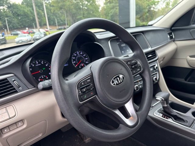 Certified Used 2018 Purple Kia LX image 14