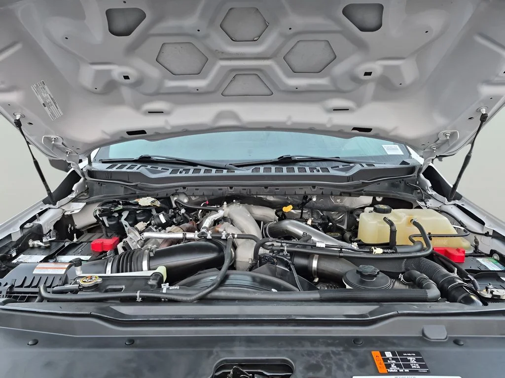 Used 2023 White Ford Lariat image 22