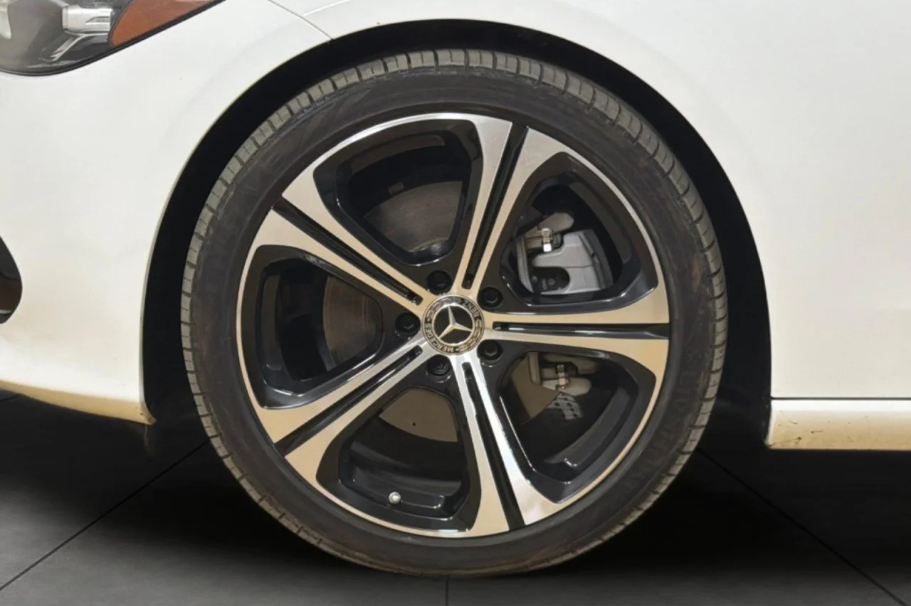 Used 2022 Polar White Mercedes-Benz C 300 image 24