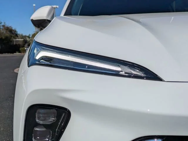 New 2026 Summit White Buick Preferred image 10