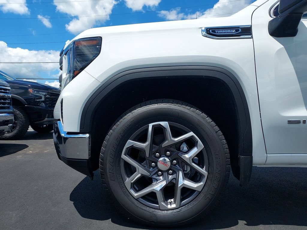 New 2026 Summit White GMC SLE image 16