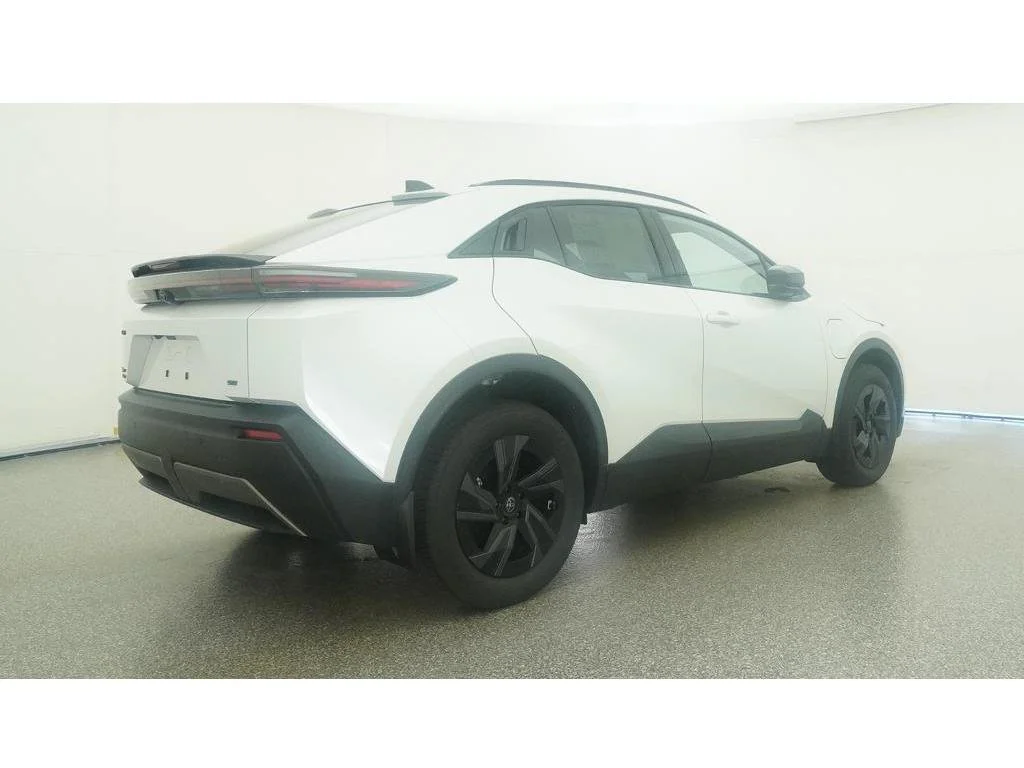 New 2026 Wind Chill Pearl Toyota SE image 25
