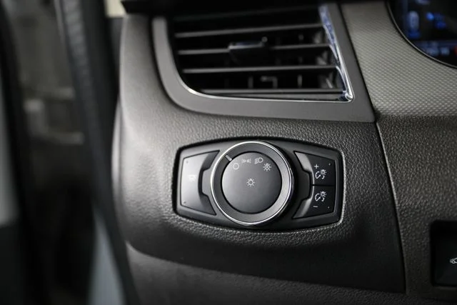 Used 2014 Silver Ford SEL image 13