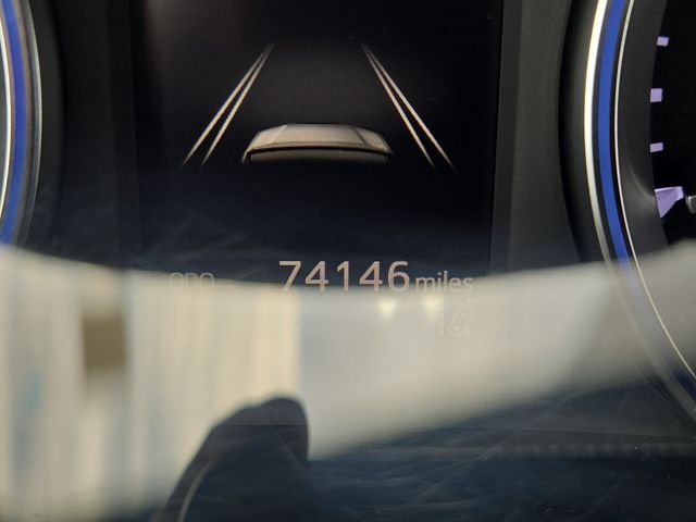 Used 2019 White Toyota XLE image 6