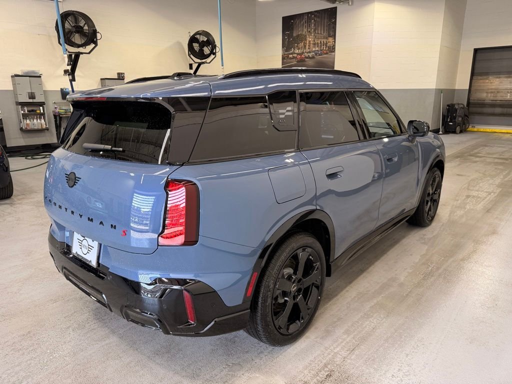 New 2027 Slate Blue Metallic MINI  image 6