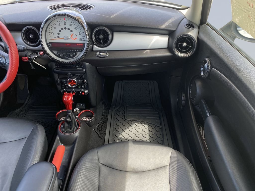 Used 2013 White Silver MINI Base image 16