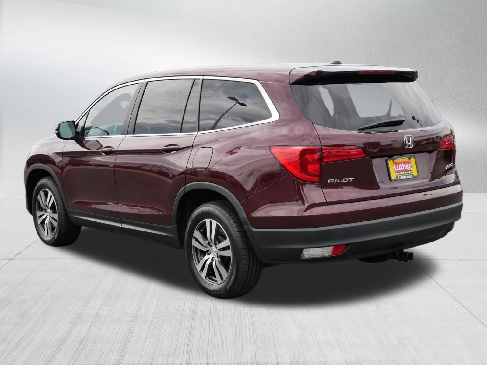 Used 2016 Dark Cherry Pearl Honda EX-L image 5