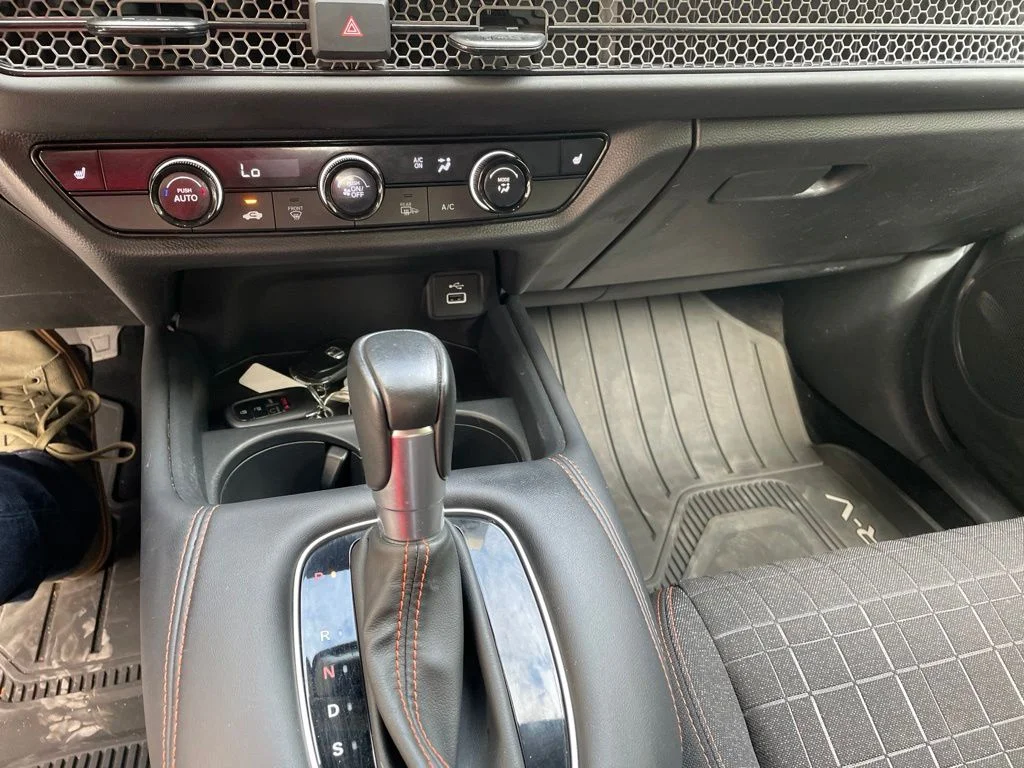 2025 Honda HR-V Sport - Photo 8
