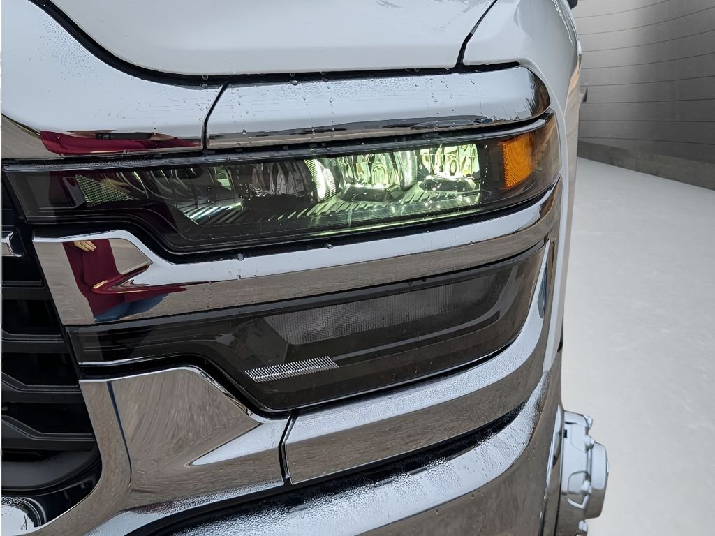 New 2026 Bright White Clear-Coat Exterior Paint RAM Tradesman Cummins HO Diesel Dually 4x4 image 28