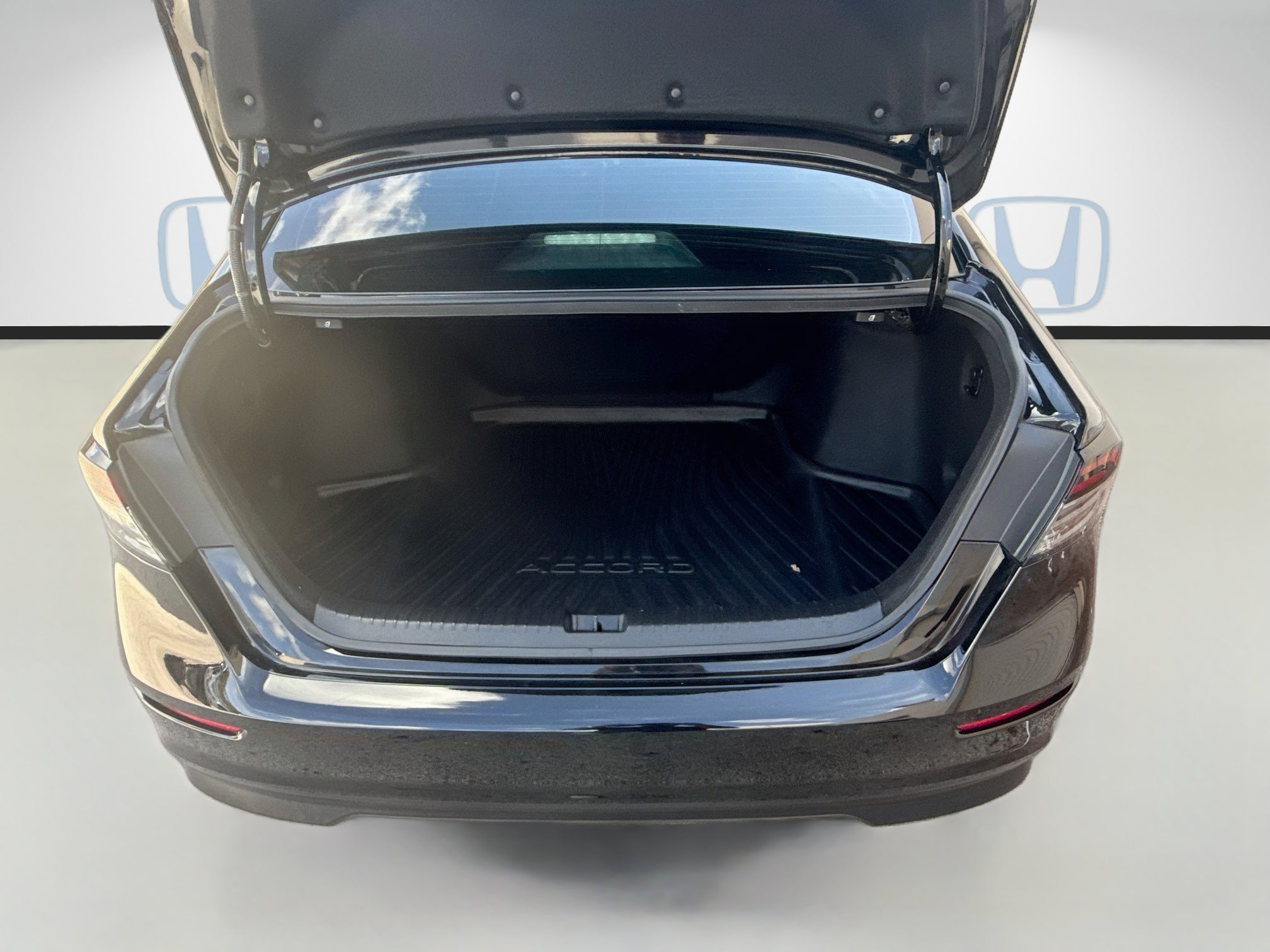 2025 Honda Accord Hybrid Sport - Photo 26