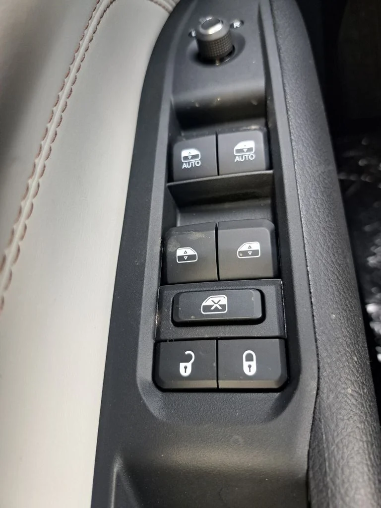 New 2026 Silver Jeep Limited image 14