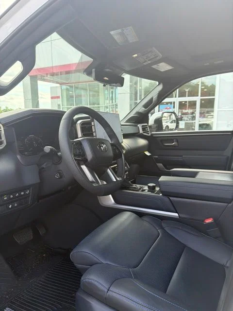 New 2026 Wind Chill Pearl Toyota Platinum image 5