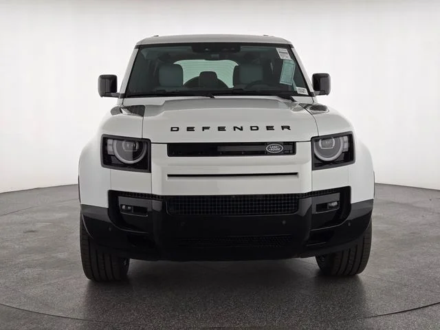 New 2026 Fuji White Land Rover X-Dynamic SE image 8