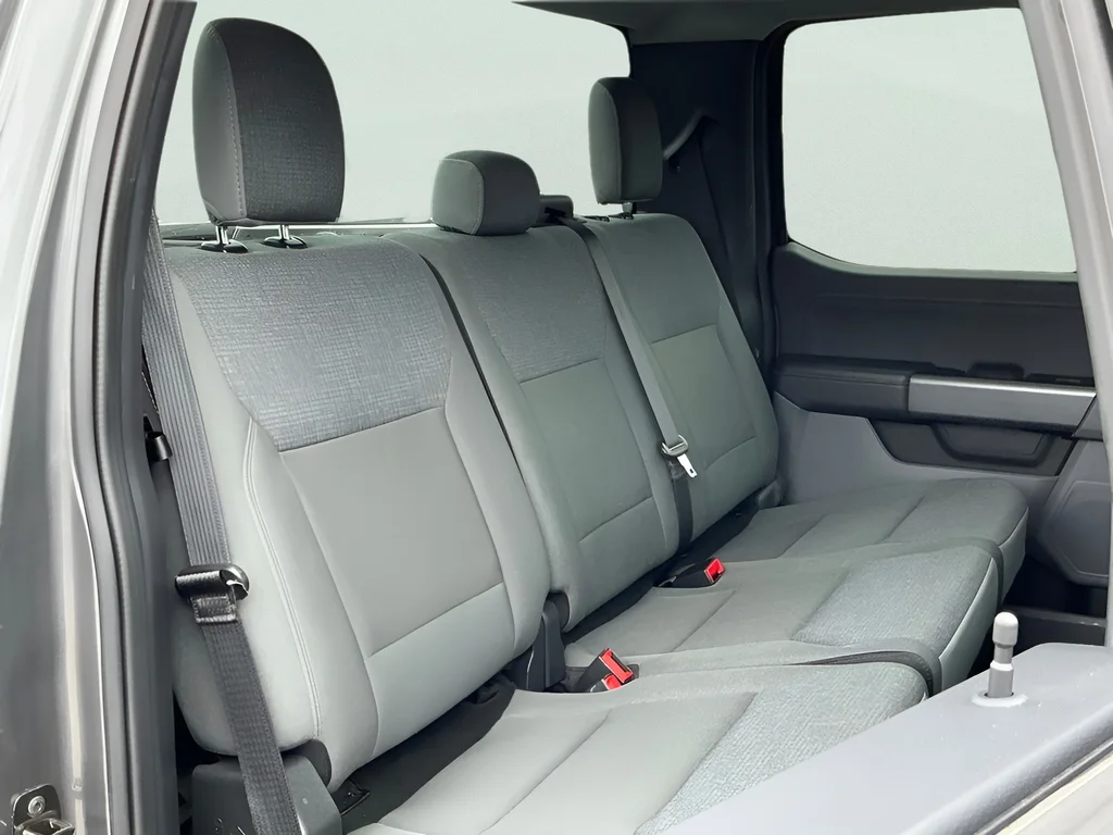 Used 2025 Gray Ford XLT image 11