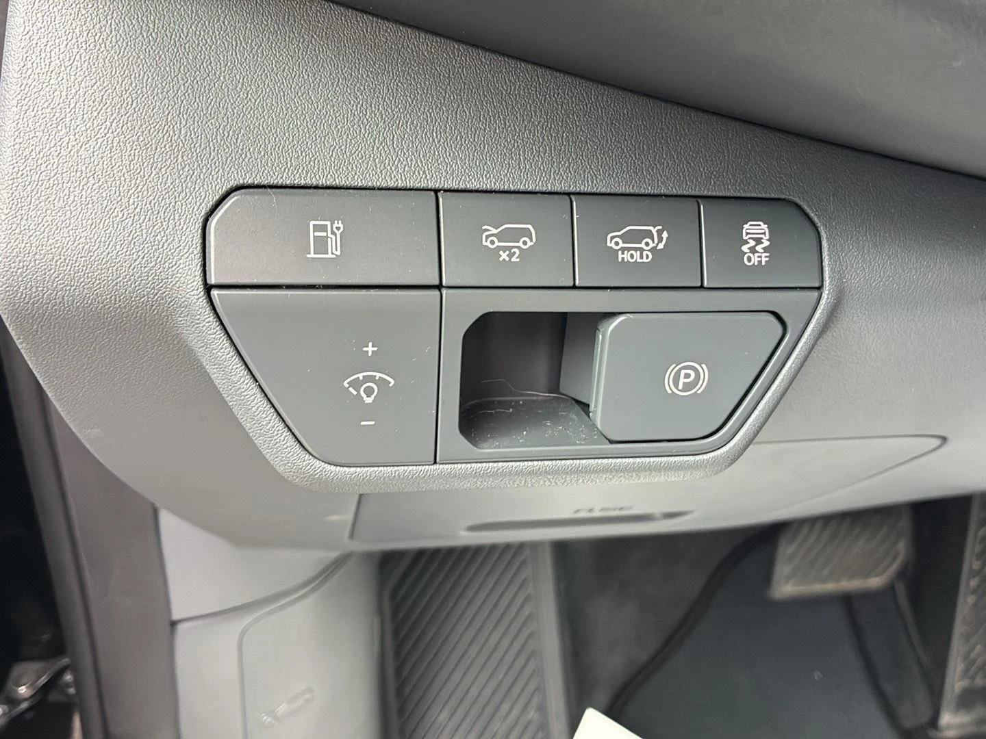 Used 2024 Panthera Metal Kia Wind image 31