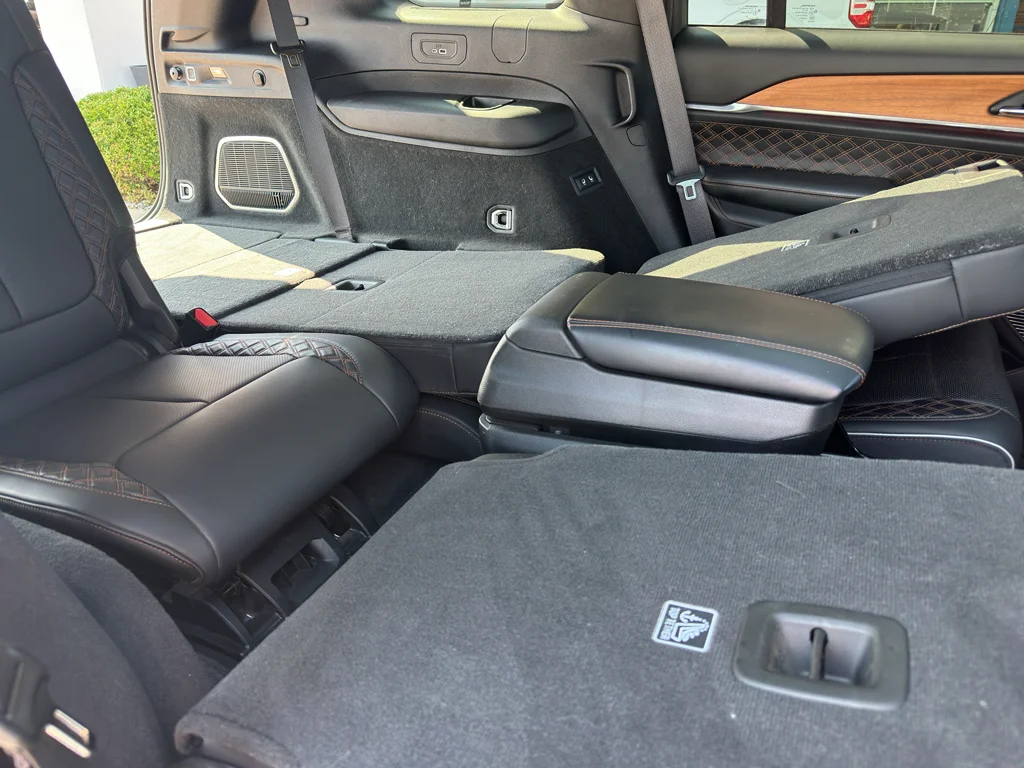 Used 2023 Black Clearcoat Jeep Summit Reserve image 32
